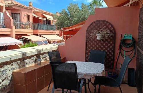 Arona Apartment | Yellow mountain in paradise
