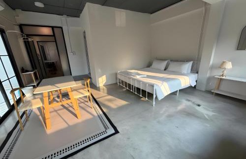 Nana Apartment | Yellow Place Sukhumvit Soi 2 BTS Nana - เยลโล เพลส สุขุมวิท ซอย 2 บีทีเอส นานา