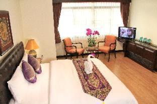 Thung Maha Mek Apartment | Yellow Ribbon Hills Boutique Suites