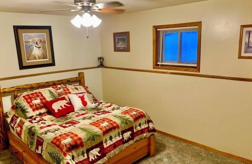 Waterville Cabin | Yellow River Lodge with Pool & Hot Tub