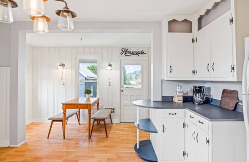 Shenandoah House | Yellow Shutter Farmhouse Oasis