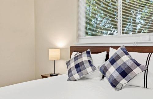 Medical Center District House | Yellow Stone: Chef's Kitchen, Patio & Location
