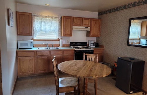Gardiner Bed & Breakfast | Yellowstone Basin Inn