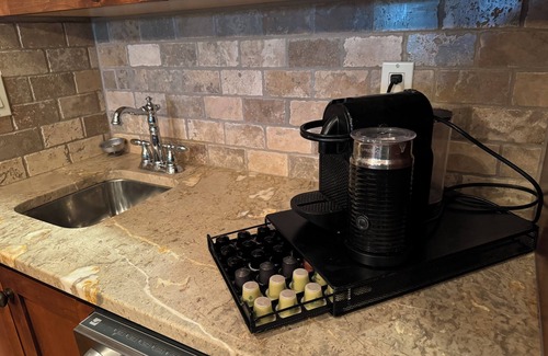 Priddis House | Yellowstone like ranch house retreat 15 minutes from Calgary city limits!