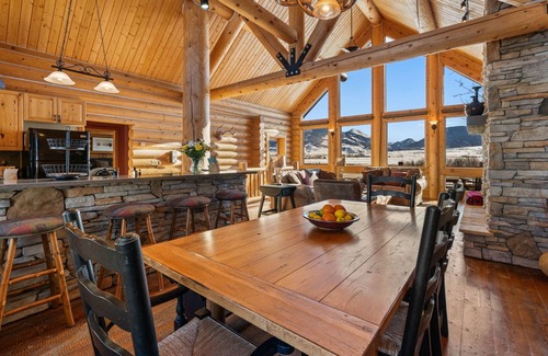 Livingston House | Yellowstone Log Chalet: Sleeps 10 with Hot Tub & Stunning Mountain Views!
