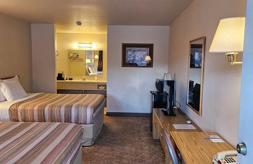 Gardiner Hotel | Yellowstone River Motel