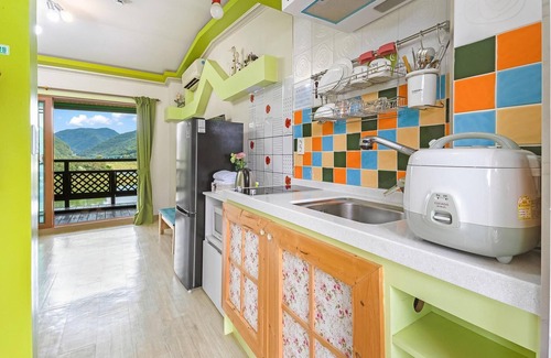 Yeongwol House | Yeongwol Gangeulpumeunsoo Pension