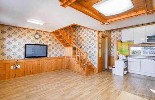 Soyul House | Yeosu Hyangirampunggyeong Pension