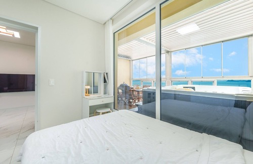 Yeosu House | Yeosu Stay Raonpine Spa Pension
