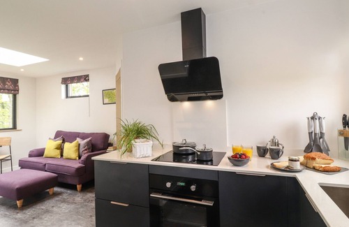Penrith Cottage | YEW TREE CABIN, pet friendly, luxury holiday cottage in Penruddock
