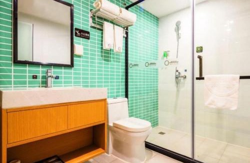 Liwan Hotel | Yimimi Apartment - Guangzhou 13th Line Yide Road Metro Station