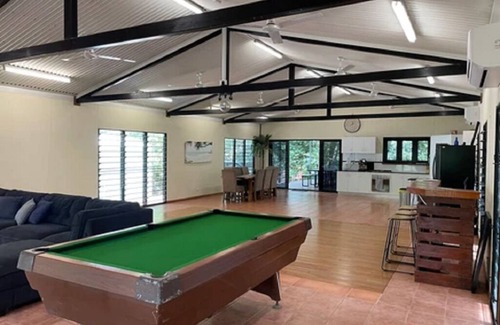 Dundee Beach Villa | Yknot Getaway, perfect place for your family or event