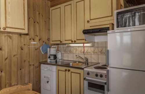Akaslompolo House | Ylläskarpalo 1 Päätyhuoneisto by Interhome