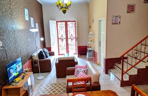 Medan House | Yoga Homestay At Taman Anggrek