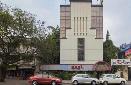Chembur East Hotel | Yogi Broadway