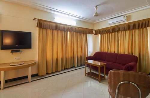Chembur East Hotel | Yogi Broadway