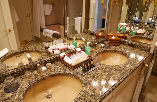 Minatomirai Hotel | Yokohama Royal Park Hotel