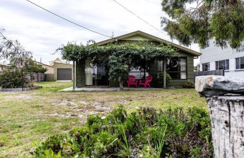 Stieglitz House | Yonder by the Bay