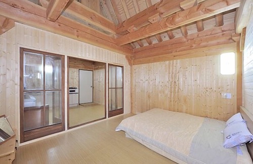 Yongin House | Yong Yejik Hanok Pension
