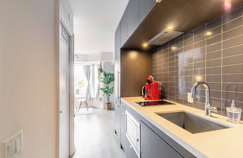 Bloor-Yorkville Hotel | Yorkville Express Stays