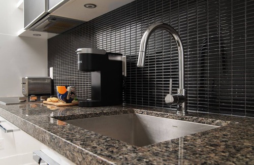 Yorkville Condo | Yorkville Pulse Studio