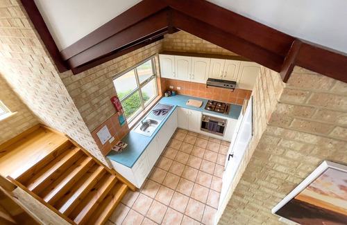 Esperance Apartment | Yot Spot Apartments