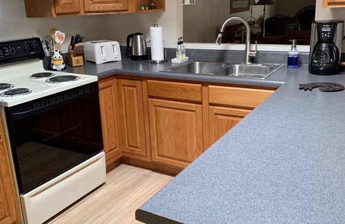 Sunnyslope Townhouses House | You can get in your recreation or relax. Located at the base of the Catalinas.