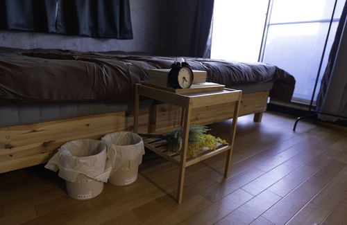 Izumisano House | You can stay in an old Japanese house. Tatami mats, shoji screens, sliding doors, and ranma (transoms) of traditional culture are also available for a calm and relaxing stay.