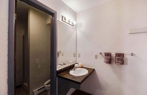 Cheyenne Wells House | You Found It! 3 Great Units, Pet-Friendly, Near Medicine Arrow Park