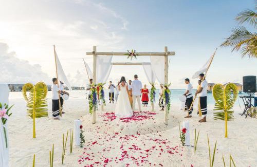 Uthurumaafaru Resort | You & Me Maldives - Adults Only - Premium All-Inclusive