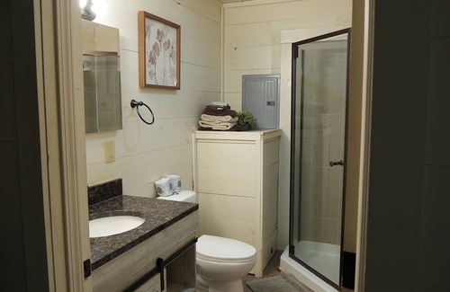 Carbon Hill Cabin | You will feel right at home in Butterfly Ridge.