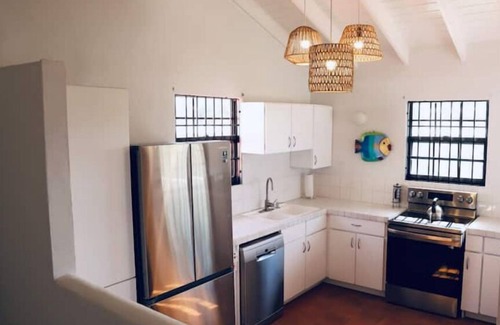 Atlantic Shores Condo | Your 2 bedrooms surf retreat near Freights Bay