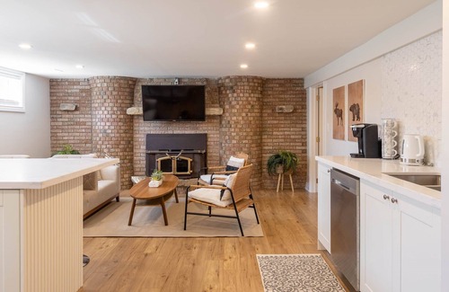 Amherstburg House | Your Amherstburg Oasis