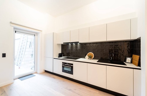 Antwerp Apartment | Your Antwerp Adventure: Sleeps 4!
