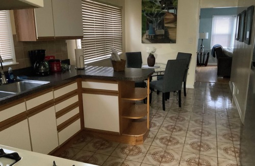 Chicago House | Your Cozy 2nd Home!/Near Rosemount/O'Hare Airport!
