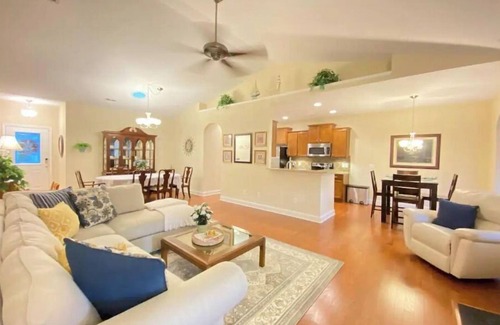 Fuquay-Varina House | "Your Cup of Tea", Spacious Three Bedroom