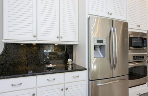 Merritt Island House | your dream house with swimming pool and friendly environment.
