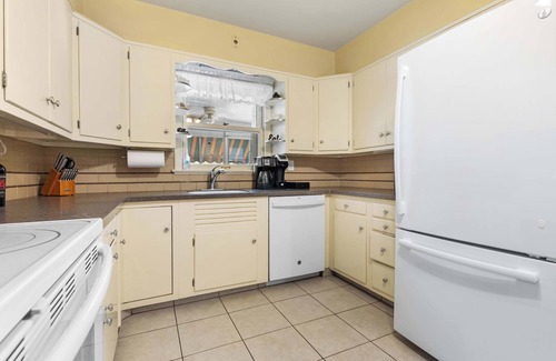 Holcomb House | Your friendly neighborhood Airbnb
