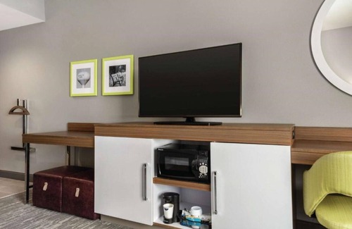 Brooklyn Park House | Your gateway to Minneapolis