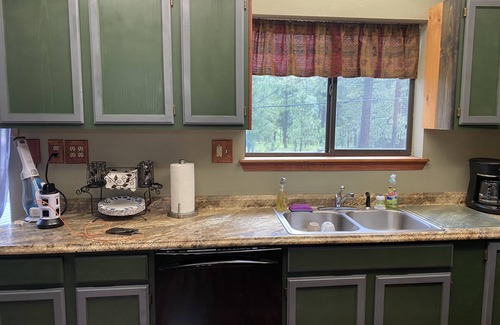 Alpine Cabin | Your going to fall in love with this cabin.outstanding for family,multi families