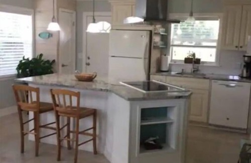 Historic Downtown Melbourne House | Your Happy Place