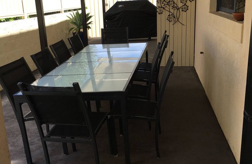 The Entrance North House | YOUR HOME AWAY FROM HOME