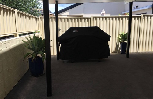 The Entrance North House | YOUR HOME AWAY FROM HOME