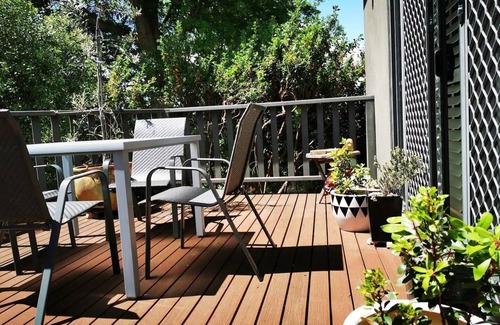 Launceston CBD Apartment | Your Home Away From Home in a Charming Street