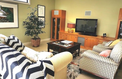 Launceston CBD Apartment | Your Home Away From Home in a Charming Street