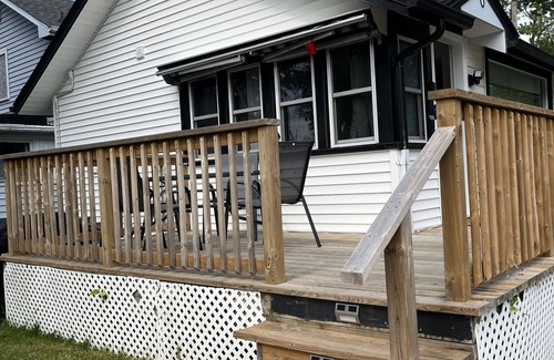 Crystal Beach Cottage | Your home away from home close to all that Crystal Beach has to offer!