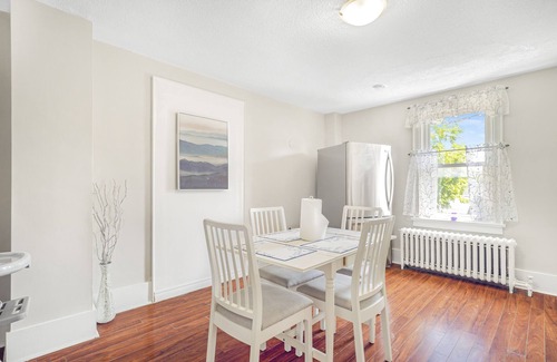 Thorold House | Your home away from home in Thorold, ON - Niagara Falls