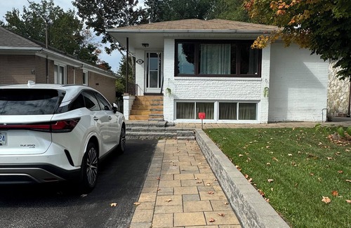 Bendale House | Your Home Away From Home: Fully Furnished 3 Bedroom Full House