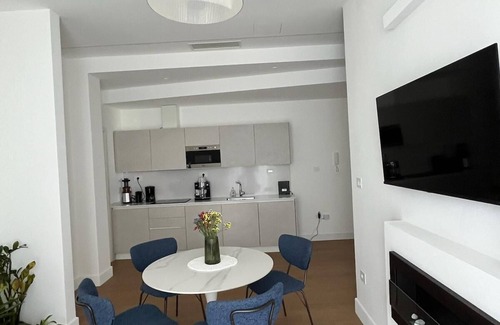 Pescara Apartment | Your home away from home 🩵 A stone's throw from the sea and park 🌞