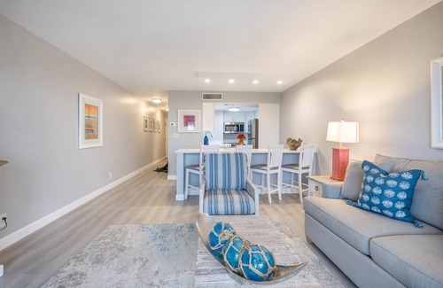 Captiva Apartment | Your Home Away From Home! Restaurant, Free Parking, Kids Pool w/Water Slides